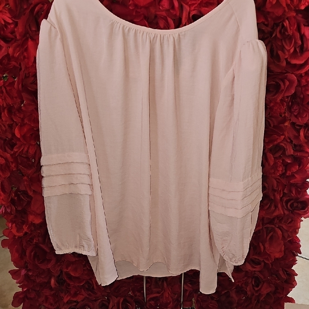 Vince Camuto Elegant Light Pink Women's Top Size XLarge Needs Button Elastic